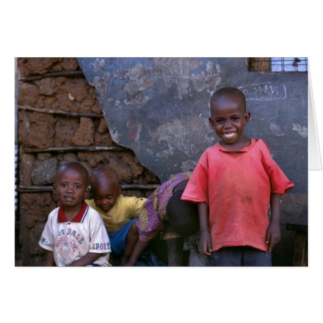 Kinder, die Kibera spielen (Vorderseite (Horizontal))