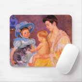 Kinder, die mit einer Katze spielen (von Mary Cass Mousepad (Mit Mouse)