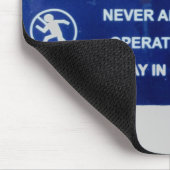 Kinder, die nicht am Computer teilnehmen dürfen Mousepad (Ecke)