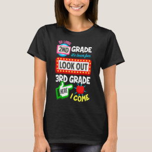 Kinder, die so lange 2. Klasse haben Spaß, schauen T-Shirt