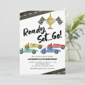 Kinder fahren Auto jedes Alter Geburtstag Einladun Einladung (Stehend Vorderseite)