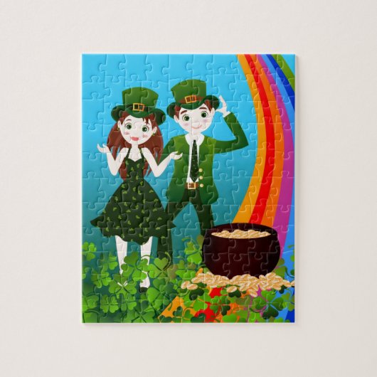 Kinder feiern den St. Patrick's Day mit dem Grün Puzzle (Vertikal)