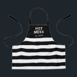 Kinder Funny Hot Mess Black Stripes Personalisiert Schürze<br><div class="desc">Schützen Sie die Kleidung Ihres Kindes mit dieser Kinder Funny Hot Mess Black Streifen Personalisierte Küche Schürze. Es ist mit waagerechten schwarz-weißen Streifen und fett-weißen Blockbuchstaben auf der oberen soliden Fläche konzipiert. Der Text ist "heißes Durcheinander" über den oberen Bereich, gefolgt vom Namen des Kindes. Personalisiert in weißer Blockschrift. Sie...</div>