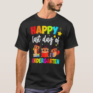 Kinder glücklich am letzten Tag des Kindergartens  T-Shirt