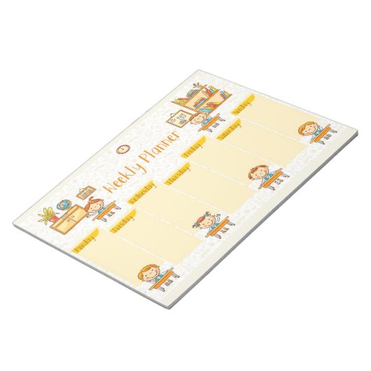 Kinder im Klassenzimmer Notizblock (angewinkelt)