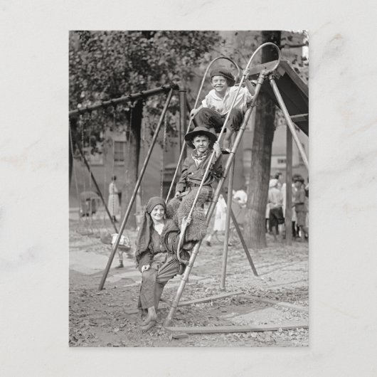 Kinder in Kostümen, 1922 Postkarte (Vorderseite)