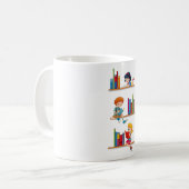 Kinder lesen Bücher auf einem Regal Kaffeetasse (Vorderseite Links)