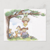 Kinder lesen unter einem Baum Postkarte (Vorderseite)