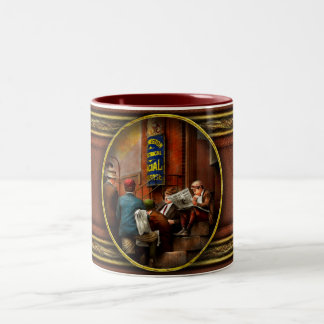 Kinder - morgendliches Treffen 1910 Zweifarbige Tasse