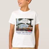 Kinder schlagen. Happy Oktoberfest, Giraffe T-Shirt (Vorderseite)