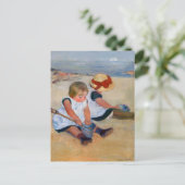 Kinder spielen am Strand  Postkarte (Stehend Vorderseite)