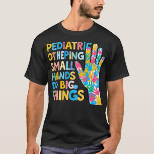 Kinder und Jugendliche helfen kleinen Händen, Groß T-Shirt