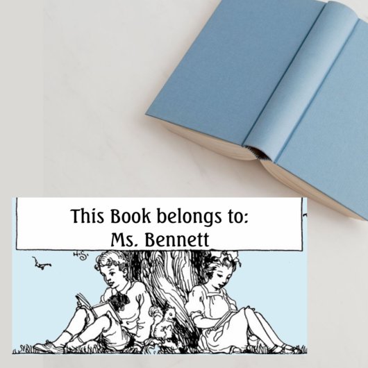 Kinder unter einem Buchzeichen