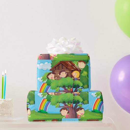 Kinderbaumhaus mit Regenbogen und glücklichen Kind Geschenkpapier