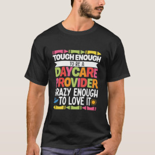 Kinderbetreuer genug, um ein Tagespauschale zu wer T-Shirt