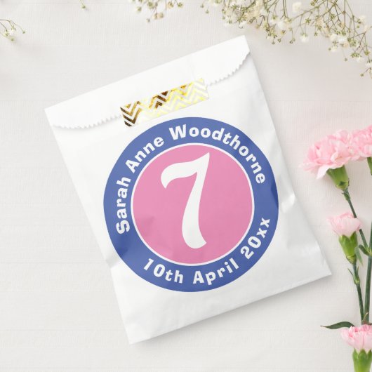 Kinderfeier mit Alter Geschenktütchen (Versiegelt)