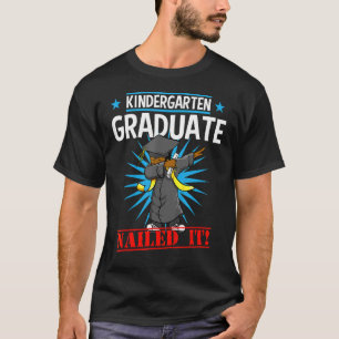 Kindergarten Abschluss Dabbing Boy Nails It Grand T-Shirt