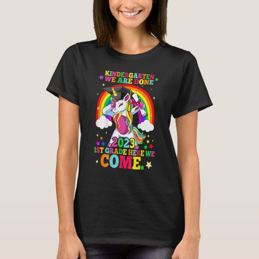 Kindergarten Graduation 2023 Magical Unicorn Girls T-Shirt (Vorderseite)