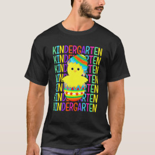 Kindergarten-Küken knackt das Ei Ostertag Junge T-Shirt