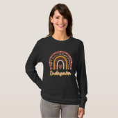 Kindergarten Lehrer Boho Rainbow Leopard Print He T-Shirt (Vorne ganz)