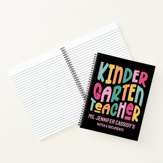 Kindergarten Lehrerin Farbiger Text Notizblock (Innenseite)