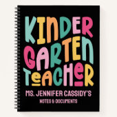 Kindergarten Lehrerin Farbiger Text Notizblock (Vorderseite)