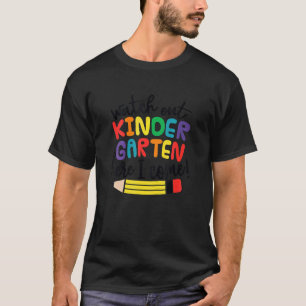Kindergarten Pass auf Kindergarten auf T-Shirt
