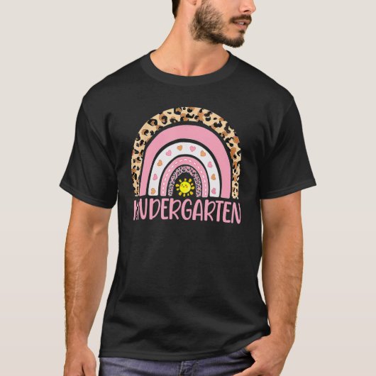 Kindergarten Rainbow Leopard Schülerteam T-Shirt (Vorderseite)