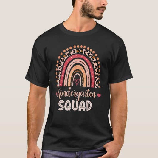 Kindergarten Squad Lehrerin Regenbogenleopard Zurü T-Shirt (Vorderseite)