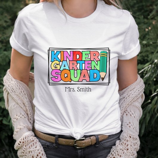Kindergarten Squad Personalisiert Teacher T-Shirt