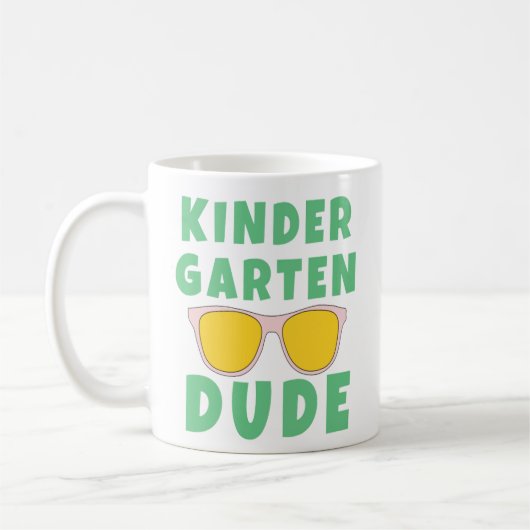 KINDERGARTEN-TYP KAFFEETASSE (Links)