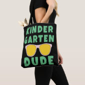 KINDERGARTEN TYP TASCHE (Von Nahem)