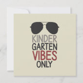 Kindergarten Vibes nur zurück zur Schule Einladung (Vorderseite)