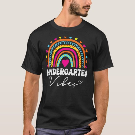Kindergarten Vibes Team Rainbow  First Day of Scho T-Shirt (Vorderseite)