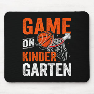 Kindergartenbasketball - Spaß am ersten Tag Mousepad