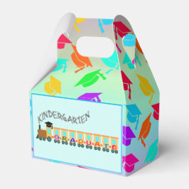 Kindergartenhut und Niedliche Ausbildung Geschenkschachtel