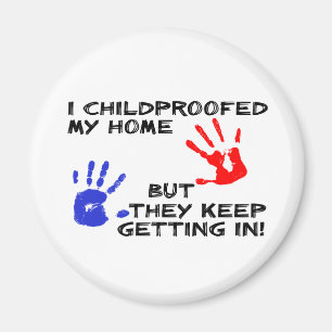 Kindergesicherter Zuhause Behielt im Funny Magnet