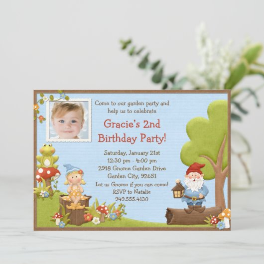 Kindergnome-Geburtstags-Party Einladung (Stehend Vorderseite)