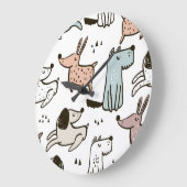 Kinderhunde, handgezeichnet, trendy Muster. Große Wanduhr (Winkel)