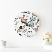 Kinderhunde, handgezeichnet, trendy Muster. Große Wanduhr (Zuhause)