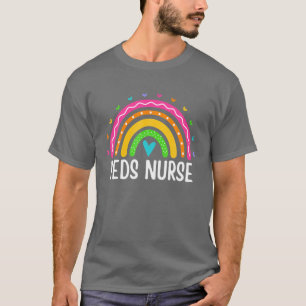 Kinderkrankenschwester Pflege Regenbogen RN PEDS K T-Shirt