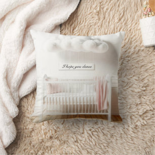 Kinderkrippe mit Wolken und Zeichen Kissen