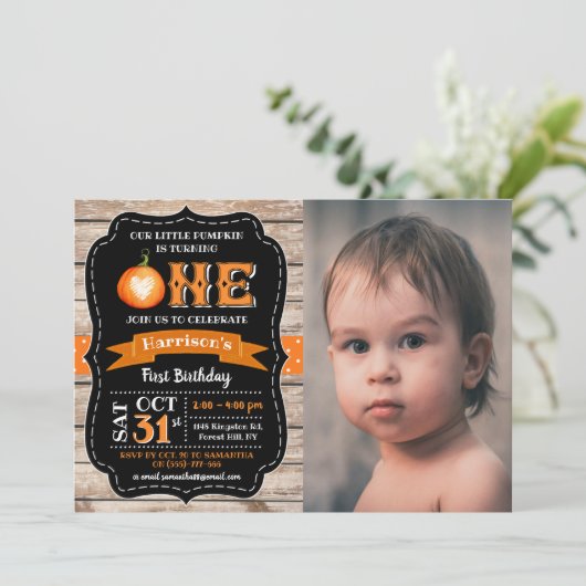 KinderkürbisHalloween 1. Geburtstag Foto Einladung (Stehend Vorderseite)
