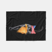 Kinderlose Katze-Lady mit Trump-Haar-Abstimmung Ka Fleecedecke (Vorderseite (Horizontal))
