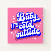 Kindermädchen, kalt draußen im Winter. Notizblock (Rückseite)