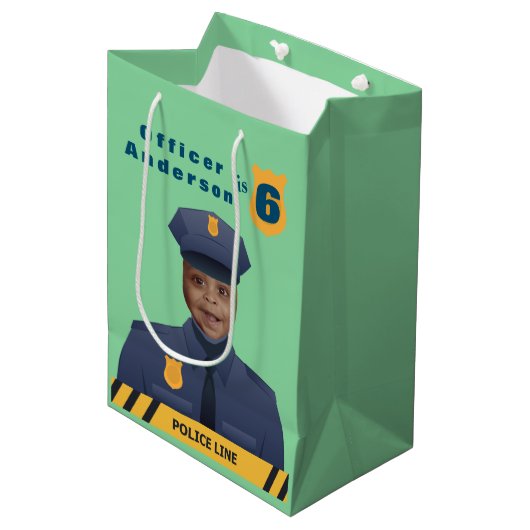 Kinderpolizei Geburtstag Mittlere Geschenktüte (Vorderseite Schrägansicht)
