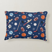 Kindersportgeräte-Muster auf blau Dekokissen (Rückseite)