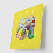 Kinderzimmer mit Patchwork-Spielzeug Quadratische Wanduhr (Winkel)