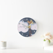 Kinderzimmer-Reimstorybook-Kuh, die über Mond Runde Wanduhr (Zuhause)