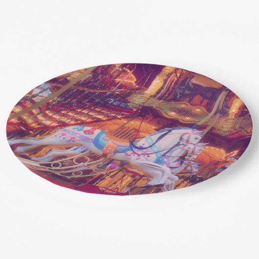 Kindheitstraum - alte Pferdekleider Pappteller (Schrägansicht)